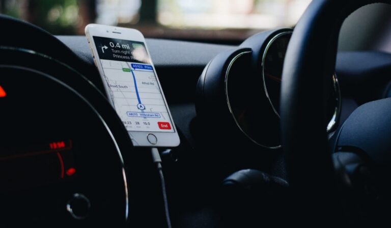 Ride Hailing App Development untuk Bisnis Anda