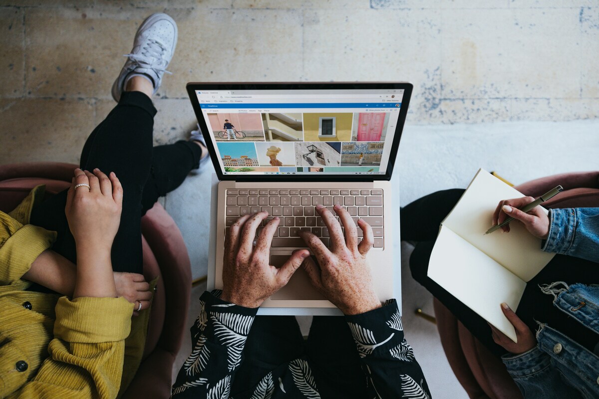 Conversational Marketing dengan AI Chatbot: Cara Baru Meningkatkan Engagement dan Penjualan