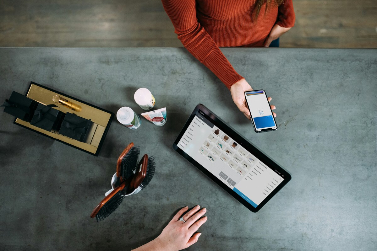 AI Product Recommendation System untuk Tingkatkan Penjualan Anda