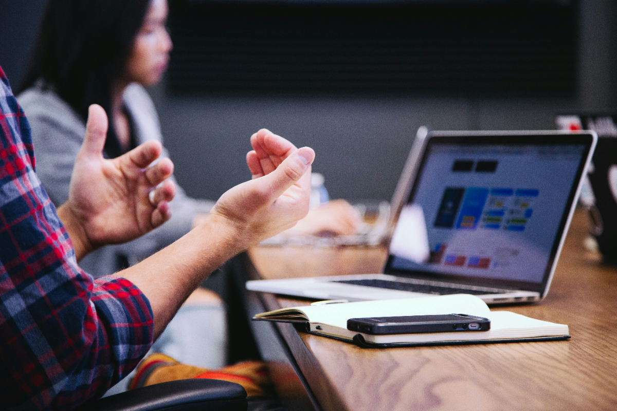 AI Meeting Summarizer: Solusi Cerdas untuk Efisiensi Rapat