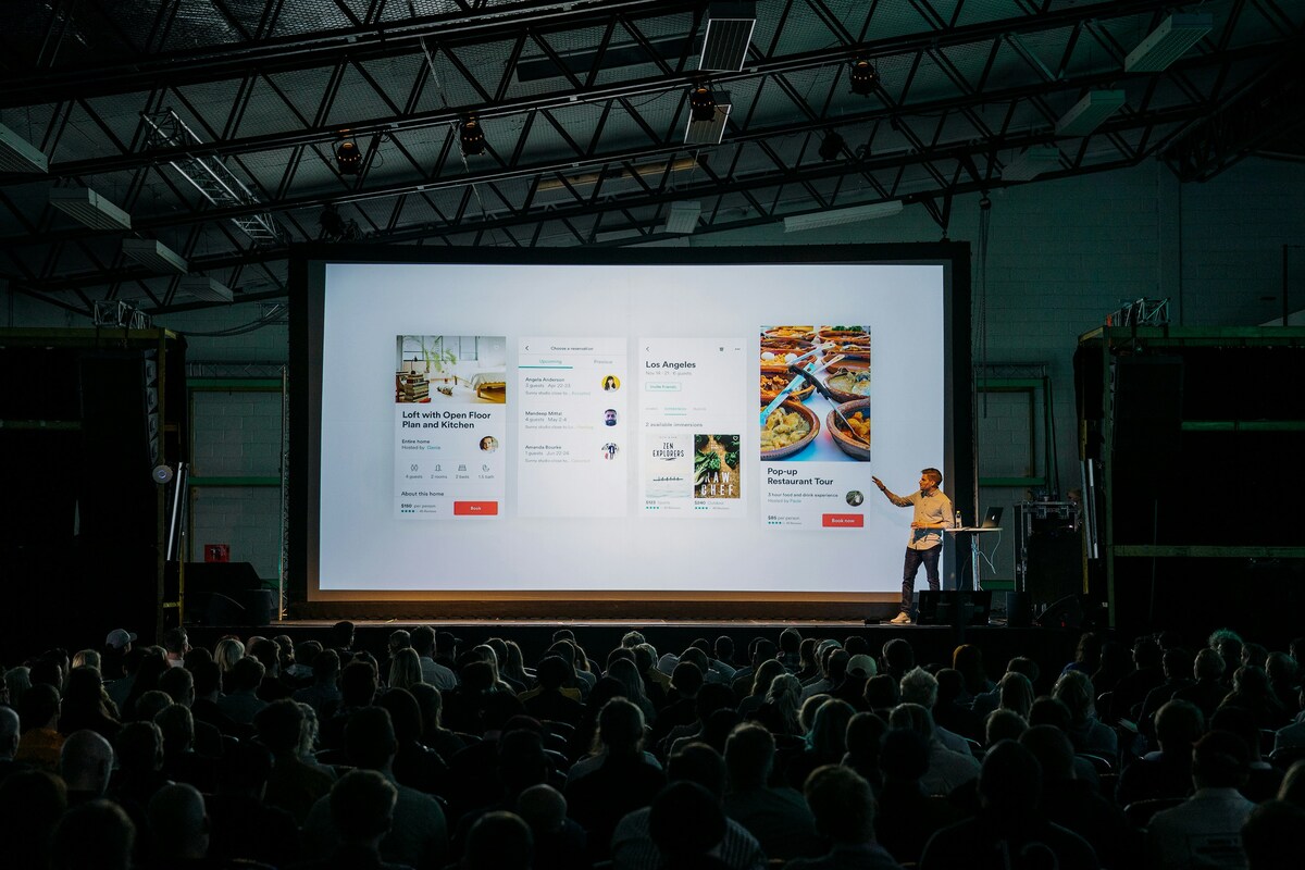 AI Presentation Maker: Bagaimana AI PowerPoint Generator Mengubah Cara Bisnis Membuat Presentasi