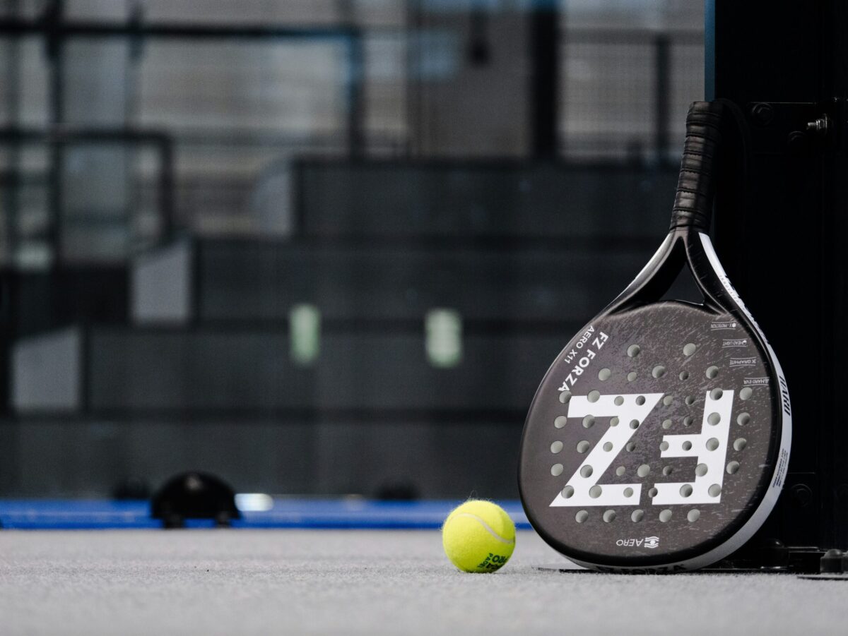 Strategi Bisnis : Booking Lapangan Padel dengan Chatbot AIÂ