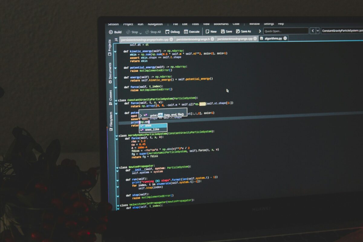10 Rekomendasi AI App Builder Terbaik Untuk Para Developer