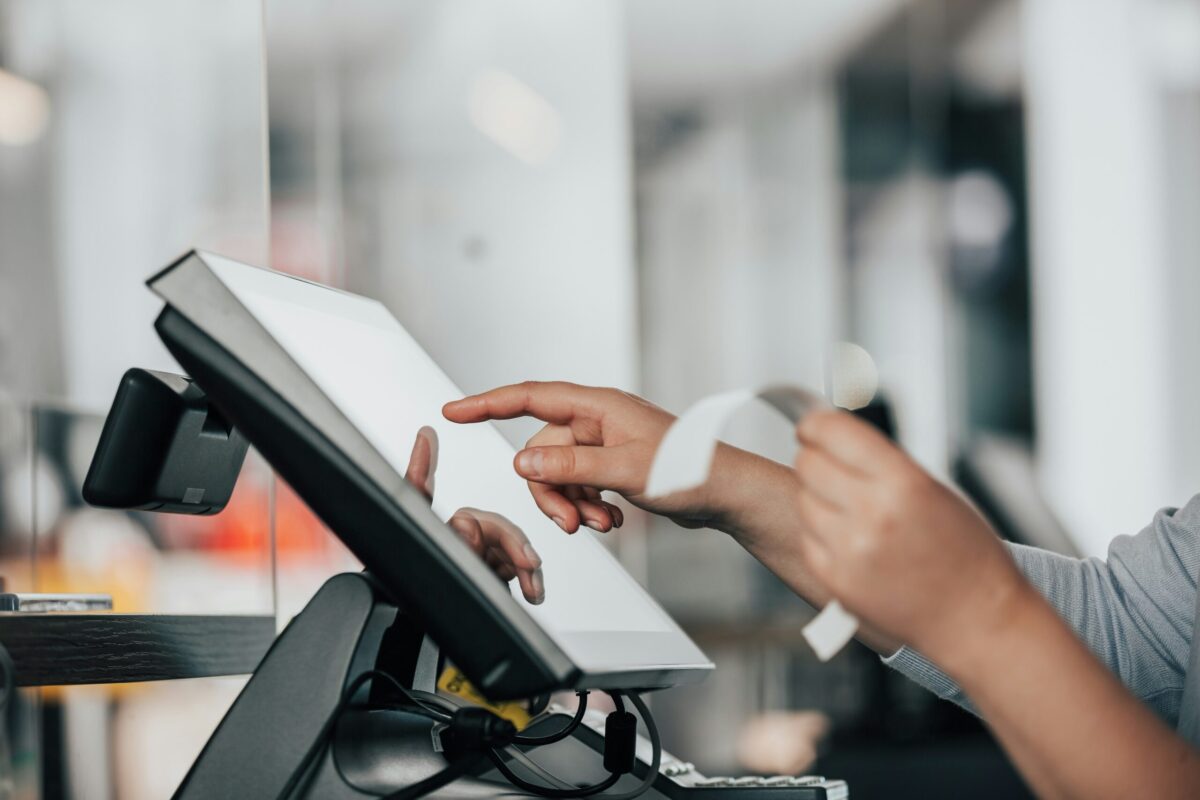 7 Rekomendasi Aplikasi Point of Sales Untuk Bisnis