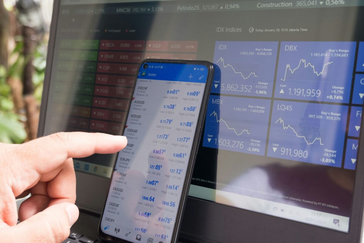 How AI Demand Forecasting Protect FMCG from Price Volatility